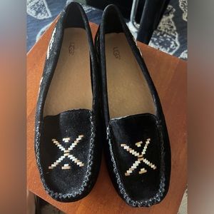NWOT UGG Limited Series Moccasins